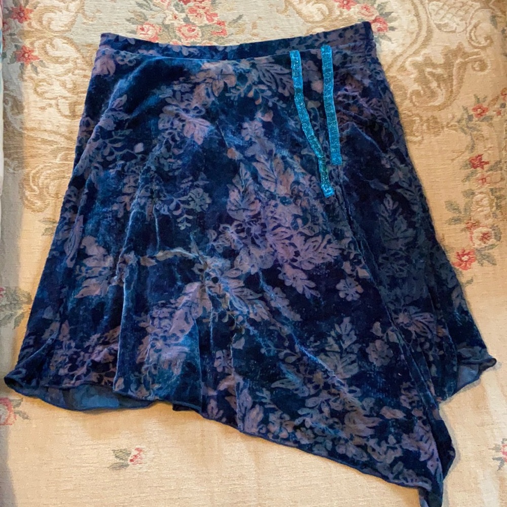 DKNY Jeans velvet skirt SMALL